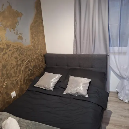 Nad Jeziorem * Treby Stare